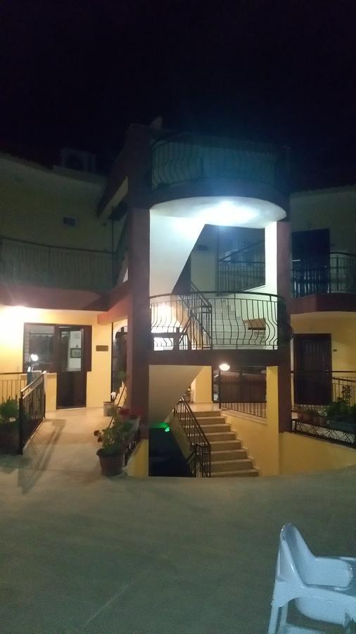 Las Palmeras Hotel Çamyuva Εξωτερικό φωτογραφία