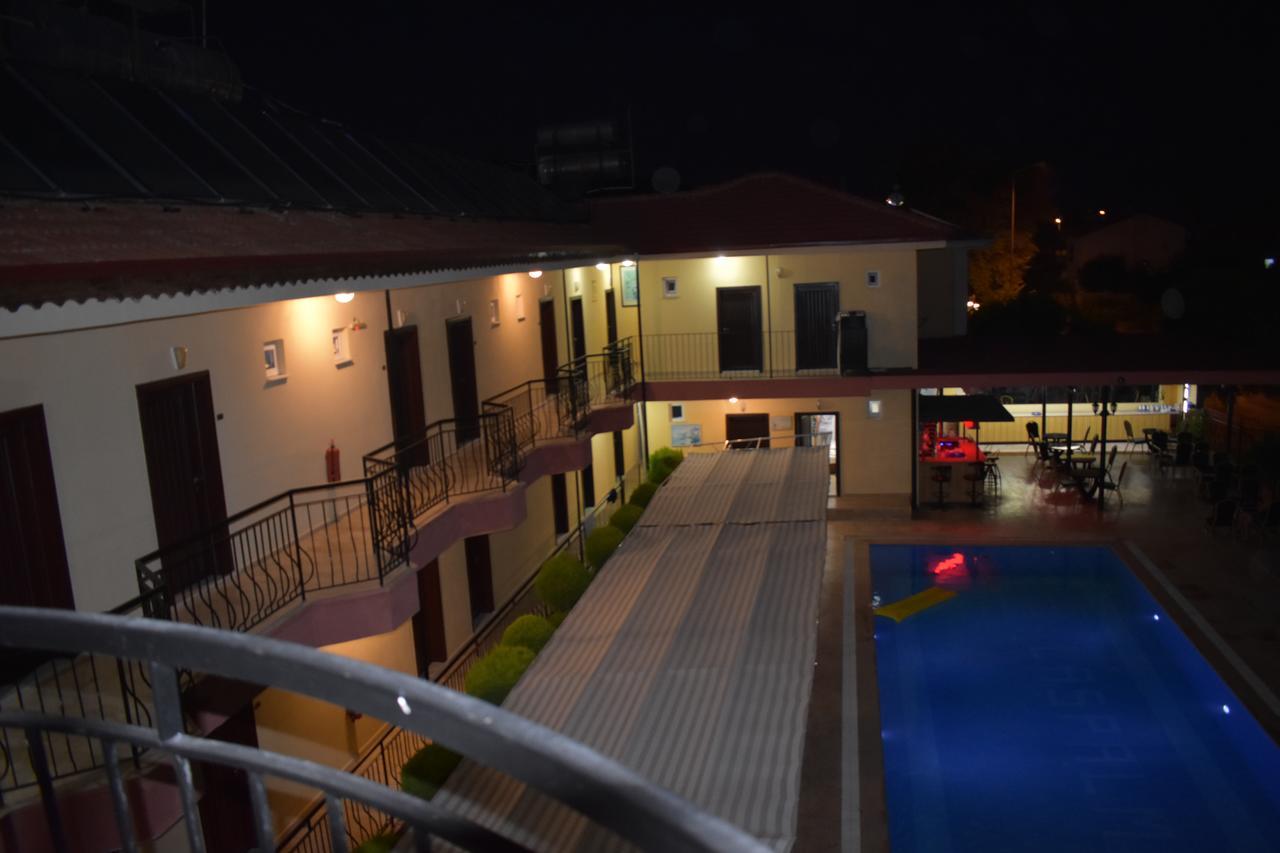 Las Palmeras Hotel Çamyuva Εξωτερικό φωτογραφία