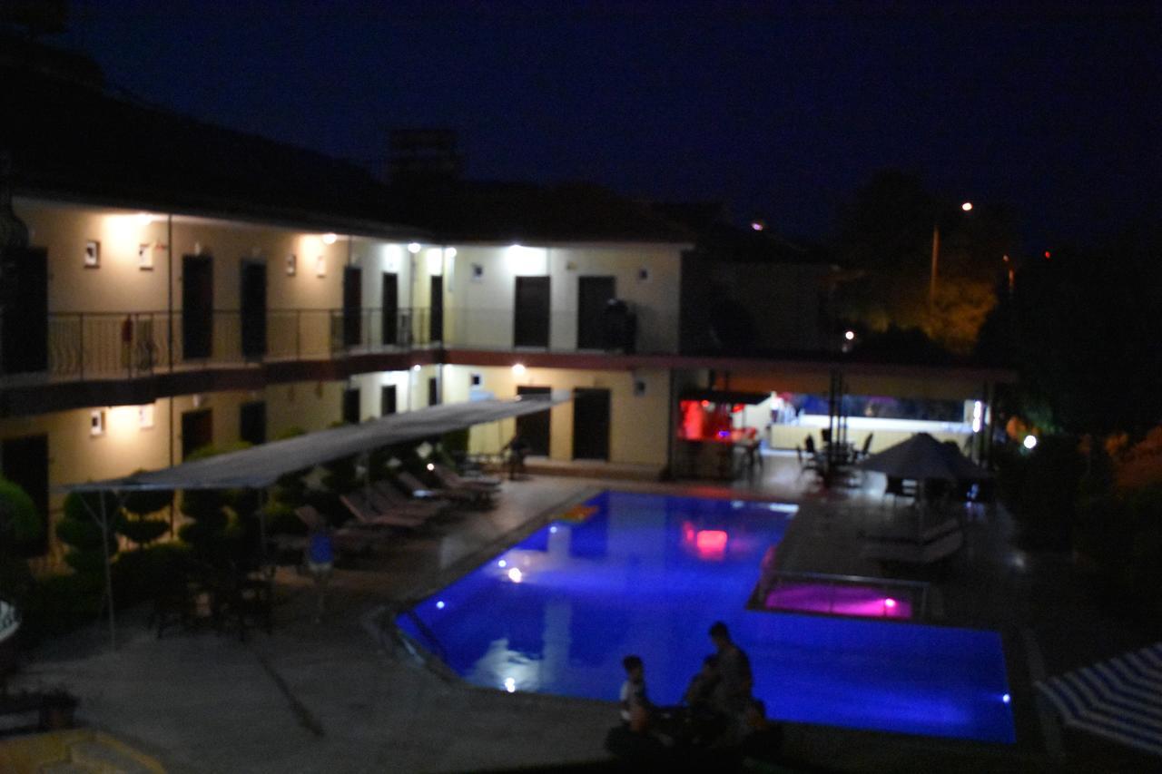 Las Palmeras Hotel Çamyuva Εξωτερικό φωτογραφία